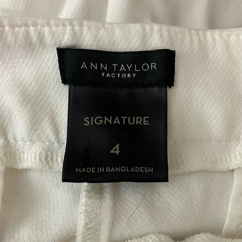 Ann Taylor Factory Signature Women's Straight White 25" Inseam Ankle Pant SZ 4 - Picture 6 of 7